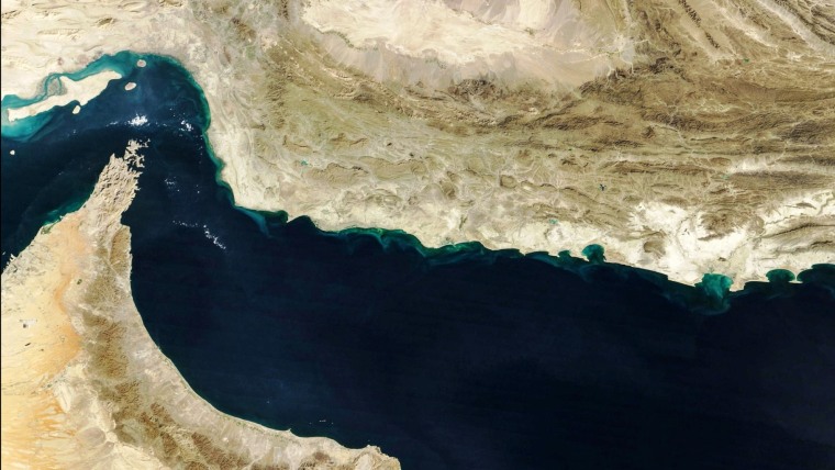 Trump says his ‘preference’ would be to ‘take the oil in Iran’